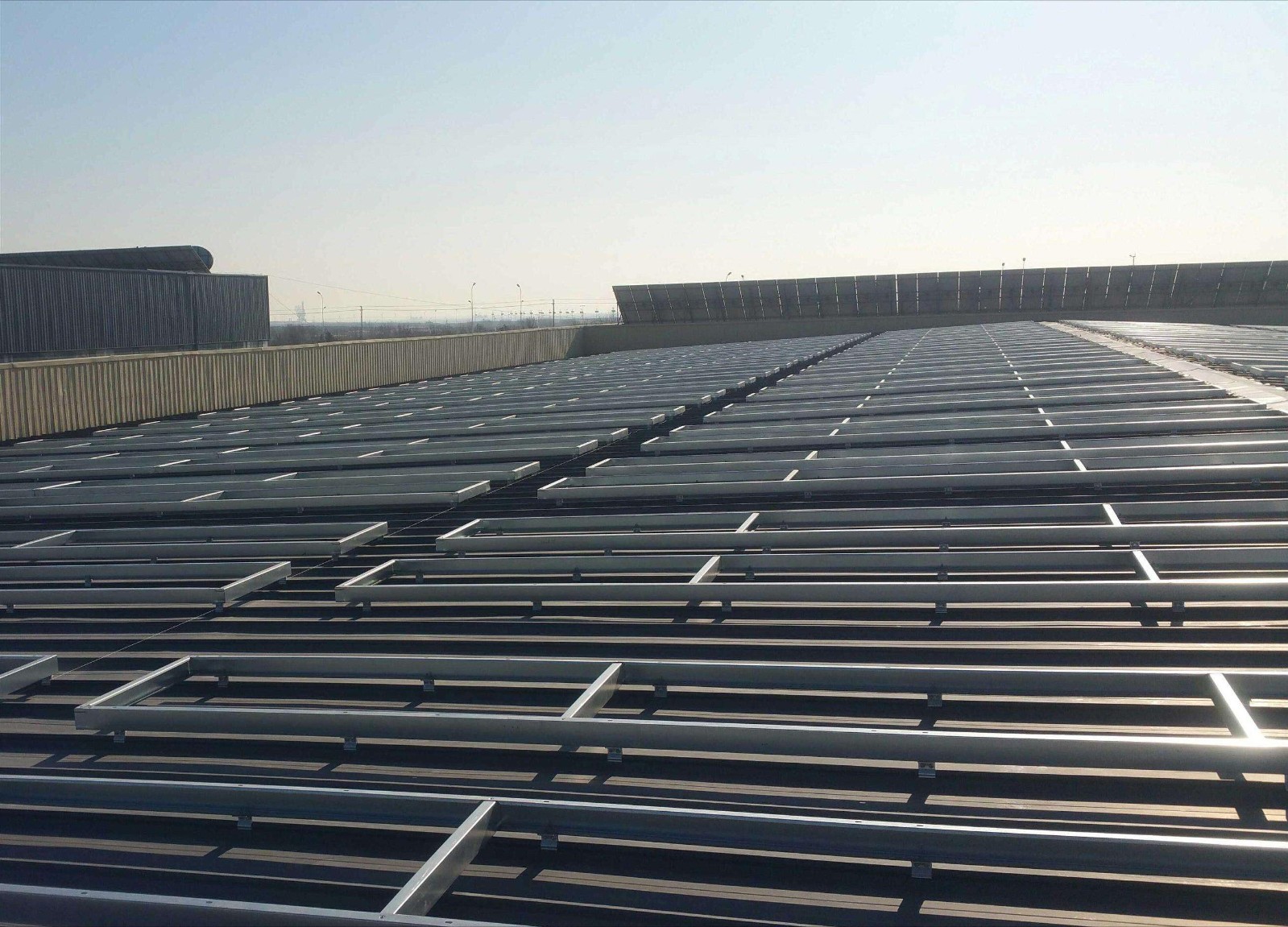 What issues should be paid attention to when selecting solar photovoltaic brackets